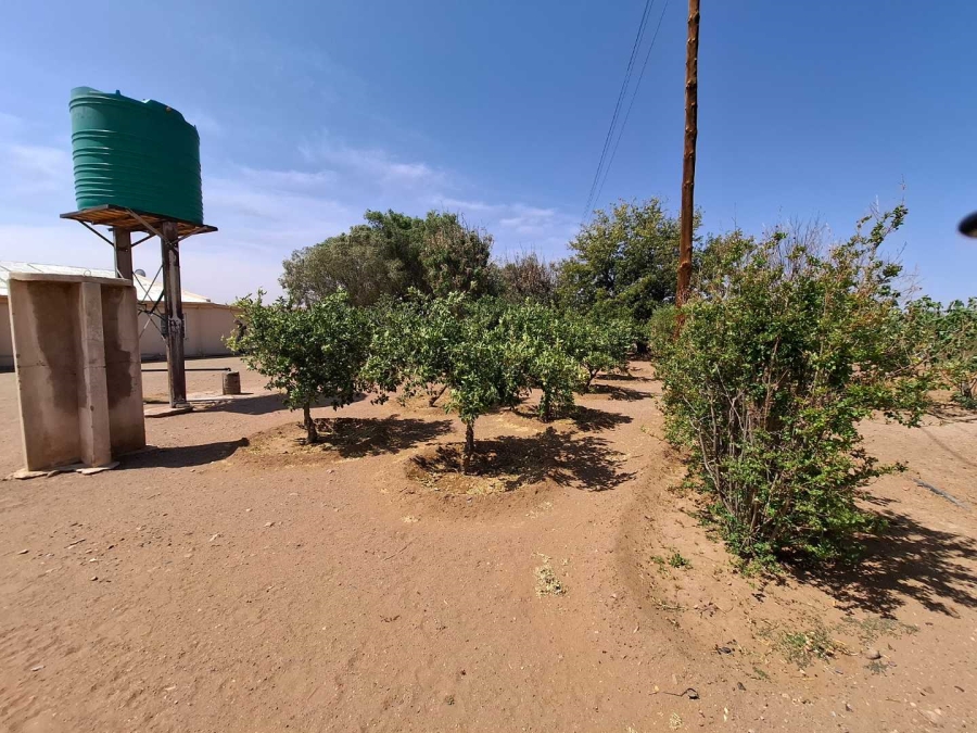 4 Bedroom Property for Sale in Karos Northern Cape